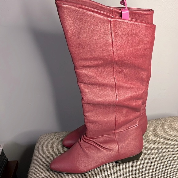 Classique red leather upper boots, size 6 1/2M - Picture 1 of 13